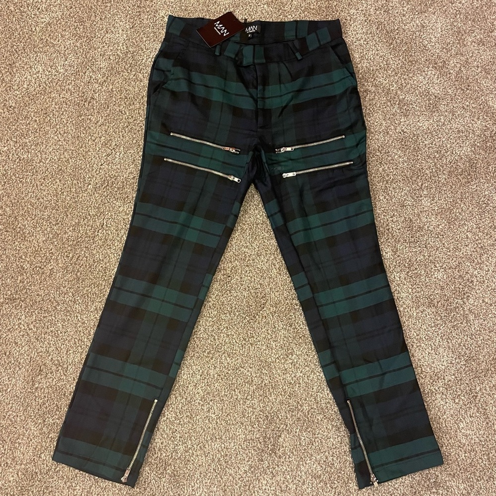 Brand New - Never worn plaid men trousers.